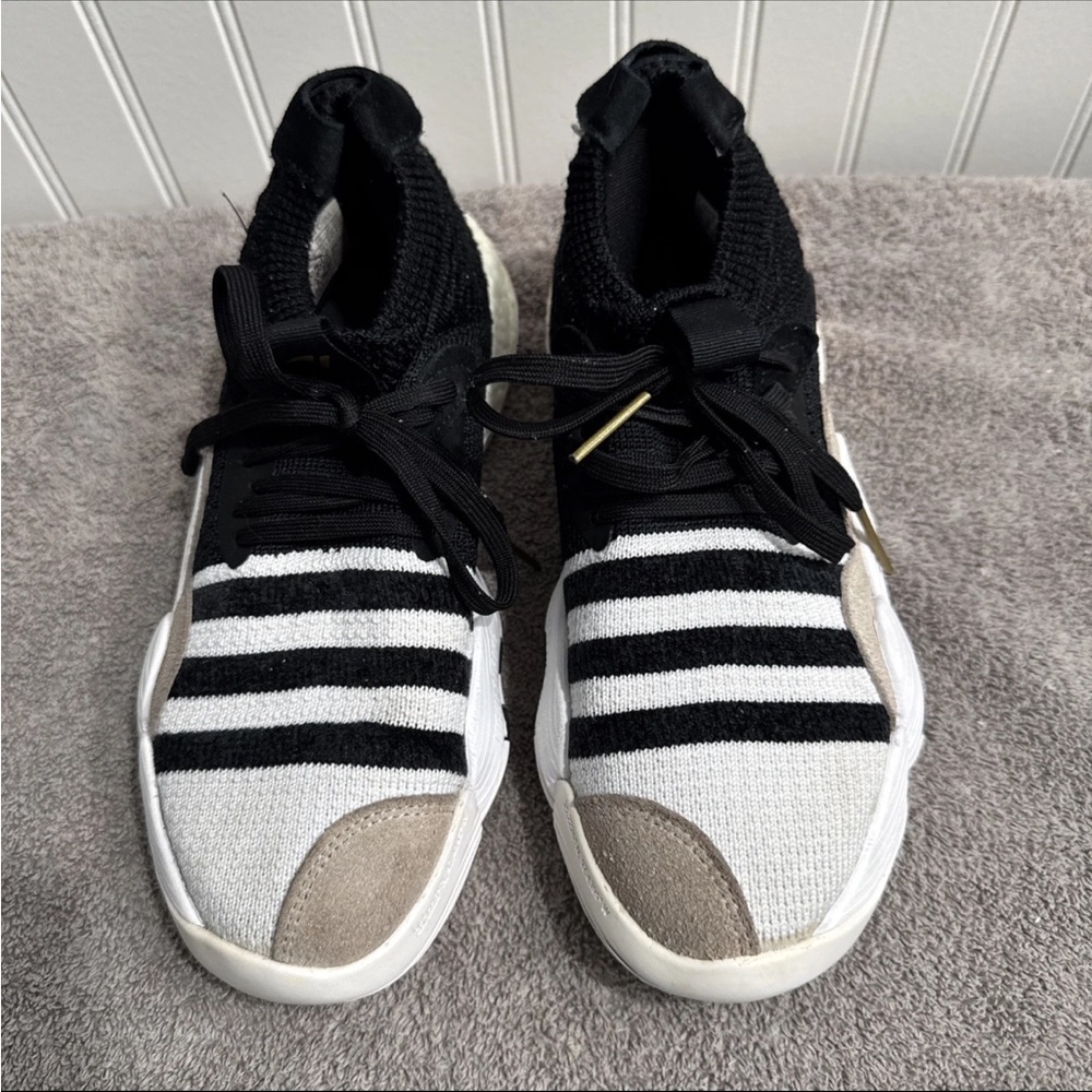 Adidas Trae Young 2 Men's Size 6.5 Sneakers Basketball Shoes Black Trainers
